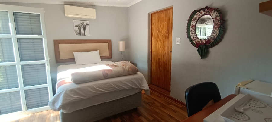 10 Bedroom Property for Sale in Kuruman Northern Cape